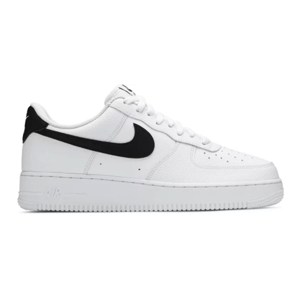 🖤 Air Force 1 '07 'White Black’ CT2302-100 Men’s Size 7/Women’s Size 8.5 - Picture 2 of 14
